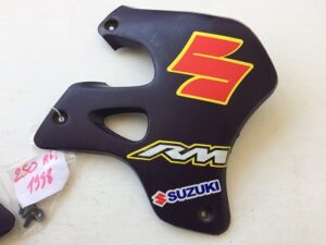 plaque avant droite 250 rm 1998