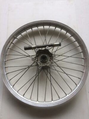 jante avant yz 2001
