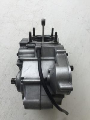 bas moteur complet 80 cr 2000