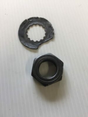écrou de pignon de sortie de boîte 85 yz
