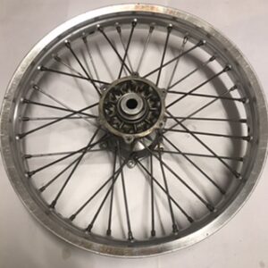 jante arrière 19 pouces axe 20 mm 125 gs 1996 – Image 2