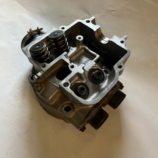 culasse nu 89-7R 400 exc 2002/2004