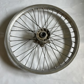 jante arrière 19 pouces 125 rm 1993