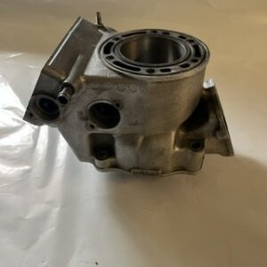 cylindre usagé à refaire traiter Suzuki 250 rm 1998 – Image 3
