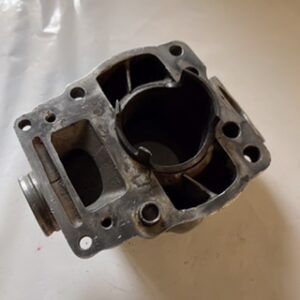cylindre usagé à refaire traiter Suzuki 125 rm 1984 – Image 2