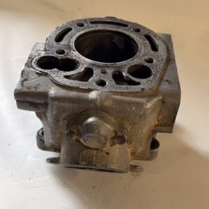 cylindre usagé à refaire traiter Yamaha 125 TDR – Image 3