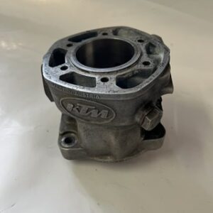 cylindre usagé à refaire traiter Ktm 125 GS 1996