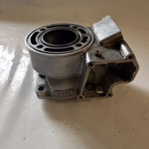 cylindre usagé à refaire traiter Suzuki 85 RM – Image 2