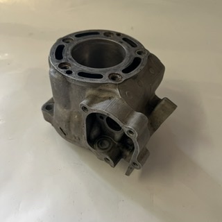 cylindre usagé à refaire traiter  Honda 125 cr 2002