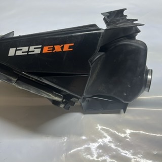 boîte a air 125 EXC 2004