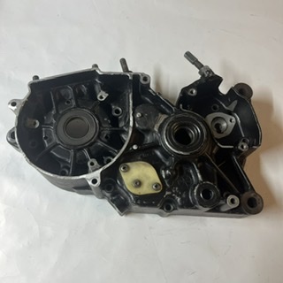 carter moteur gauche 125 TS