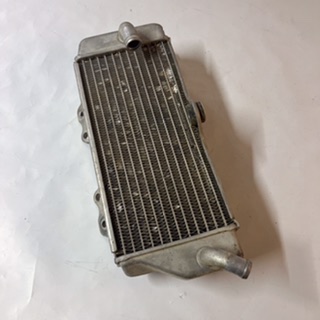 radiateur gauche 450 wrf 2003