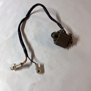 régulateur de tension 450 wrf 2003