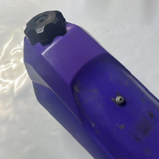 réservoir plastique 200 kdx 1997