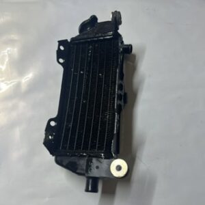 radiateur droit 200 kdx 1997 – Image 3