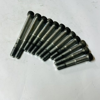 vis carter moteur central 125 gas gas