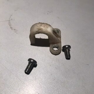 maintien de durite 250 yzf 2008