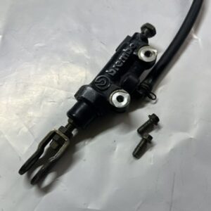 maître cylindre de frein arrière 125 cr 2001 – Image 2
