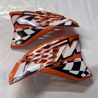 plaque latérale avant Ktm 65 sx