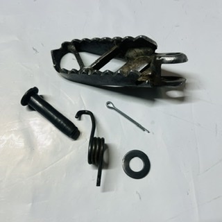 cale pieds gauche 125 rm 1993