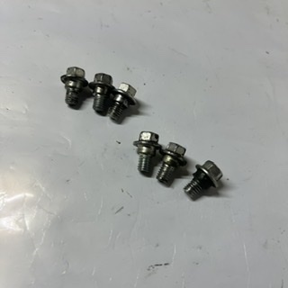 vis pour protège fourche 250 rmz 2011
