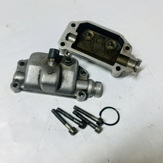 capot de valve sur cylindre 250 wr 1996